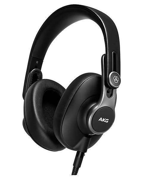 AKG K371